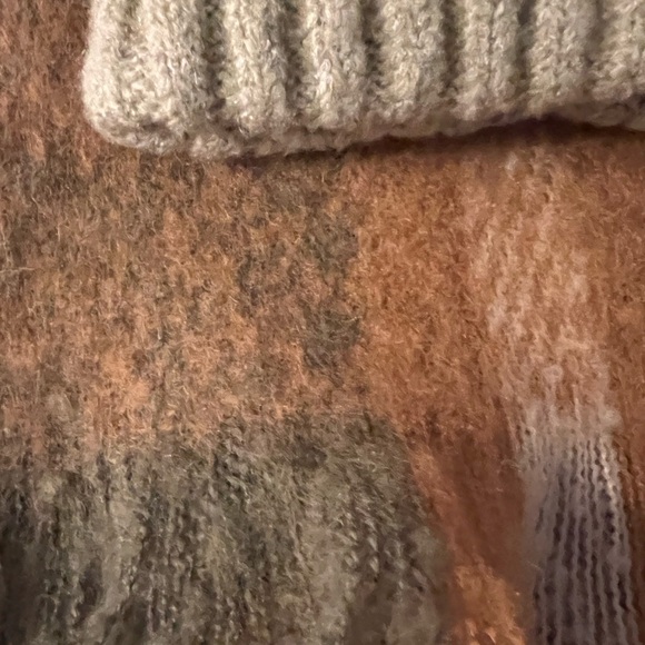 NEW Steve Madden hat & Scarf set - Picture 3 of 5